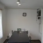 Nyaralo *