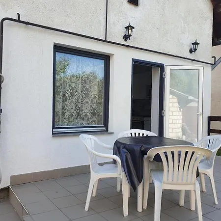 Nyaralo Ferienhaus Balatonszárszó